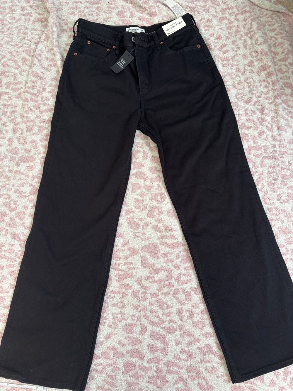 Abercrombie & Fitch women’s 90s relaxed Jeans